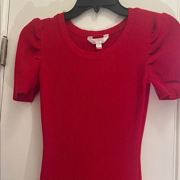 Elegant bright Red Dress - Picture 3 of 8